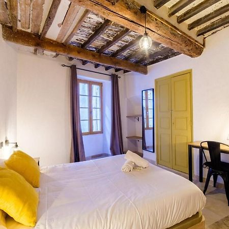 Appartement Saint Paul de Vence : le charme de l'atypique Extérieur photo