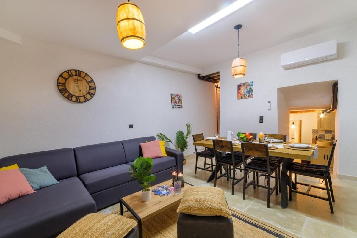 Appartement Saint Paul de Vence : le charme de l'atypique Extérieur photo